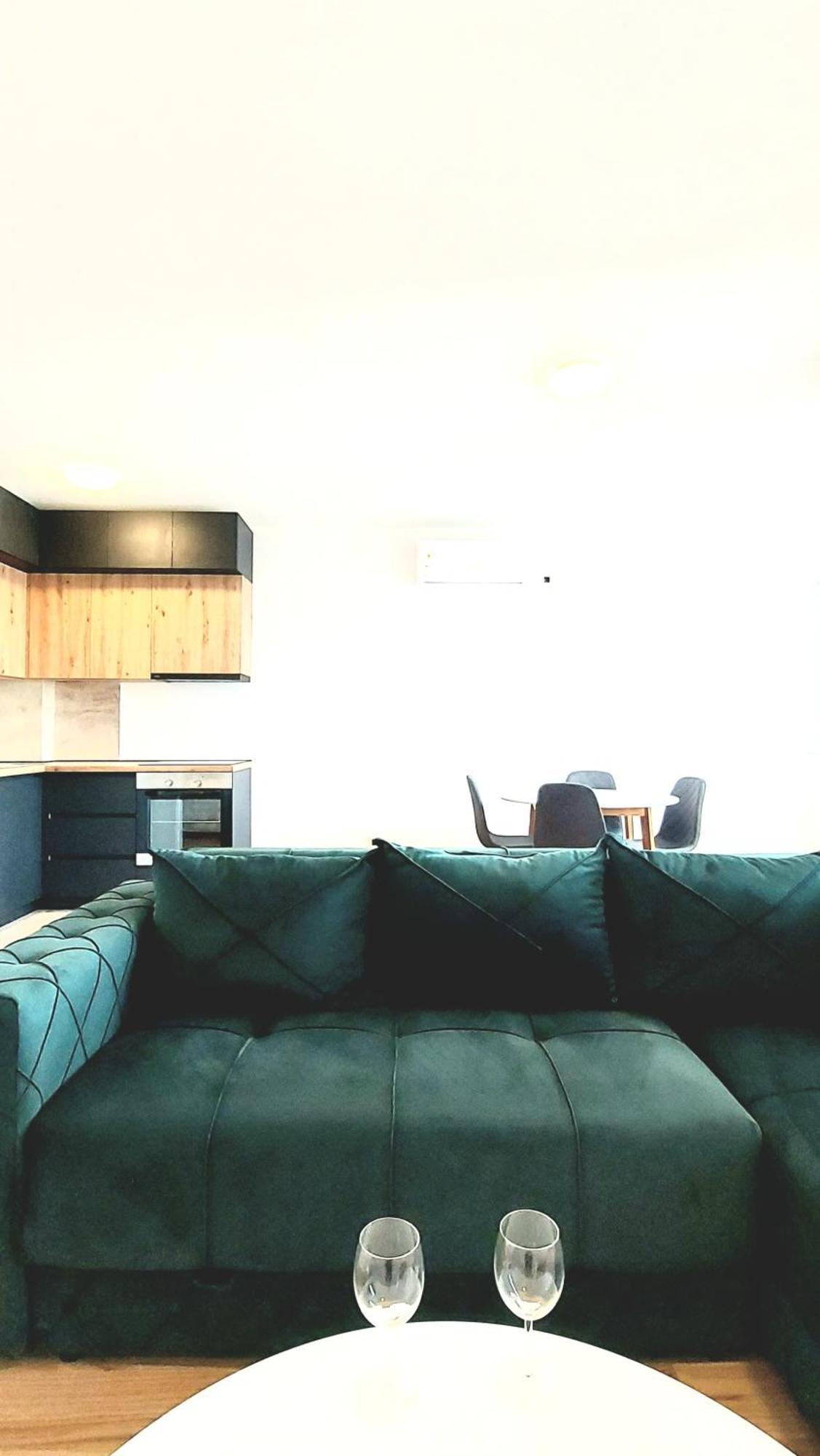 Magenta Zvezdara Apartment Belgrade Luaran gambar