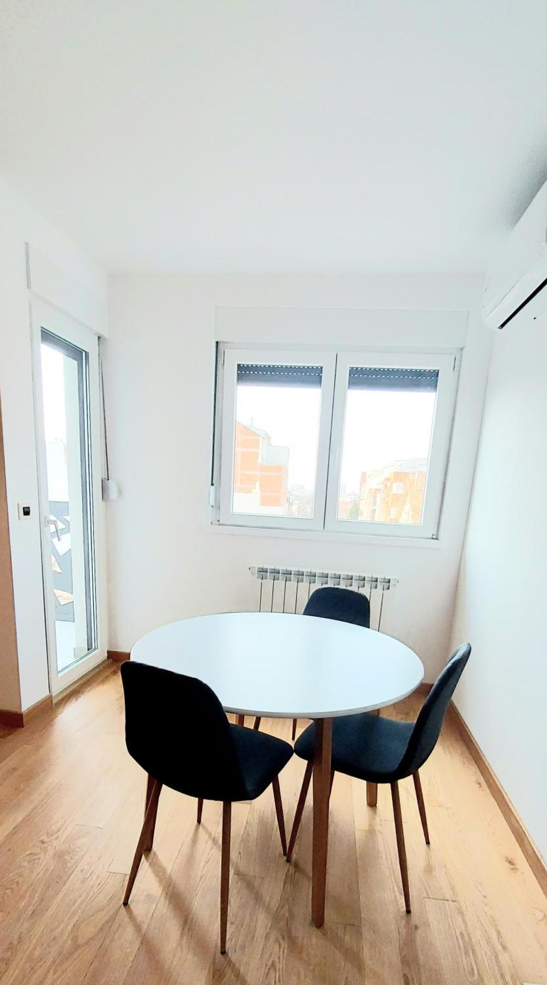 Magenta Zvezdara Apartment Belgrade Luaran gambar